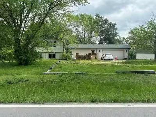 House for sale in Parsons