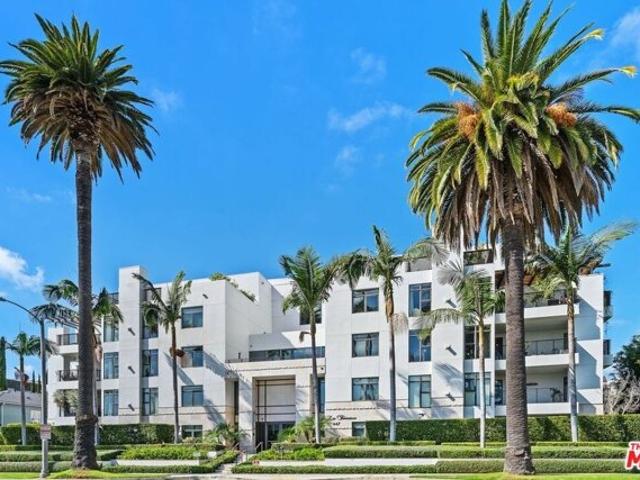 Condo for sale in Beverly Hills, California