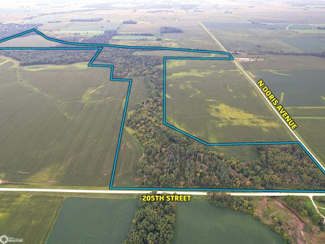 Farm for sale in Independence, Iowa