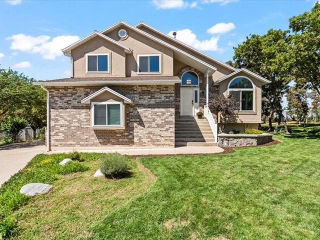 House for sale in Layton, Utah
