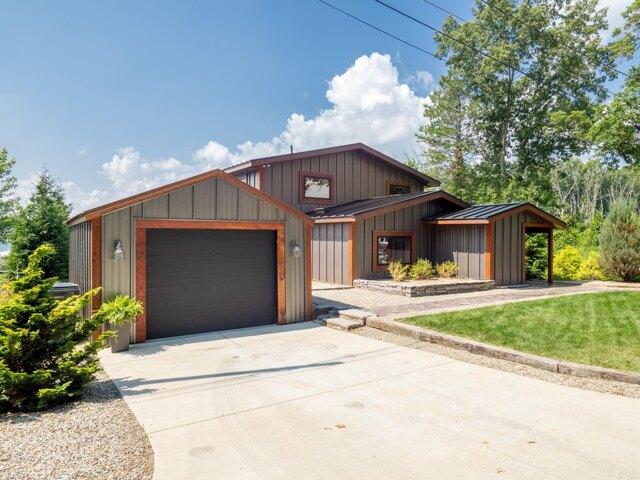 House for sale in Kalamazoo