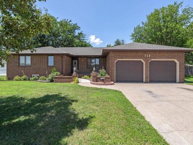 House for sale in Goddard