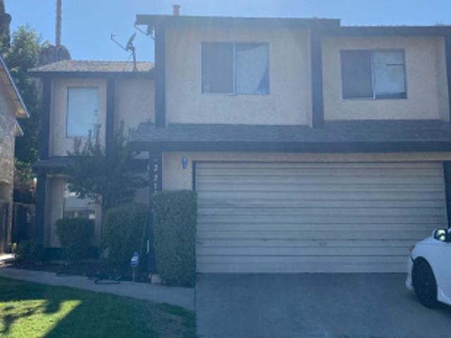 Commercial for sale in Visalia, Tulare County