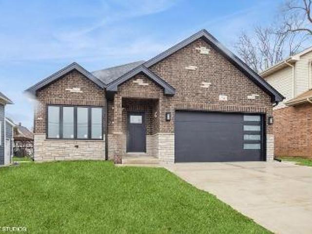 House for sale in Hillside