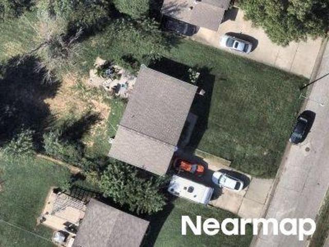 House for sale in Meadowbrooke Estates, Gladstone