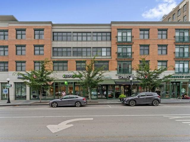 Condo for sale in Oak Park Condo for sale in Oak Park