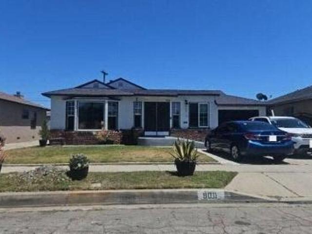 House for sale in Compton