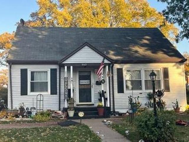 House for sale in Davenport, Iowa