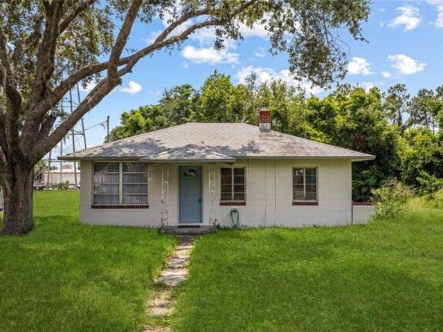 House for sale in Howey In The Hills