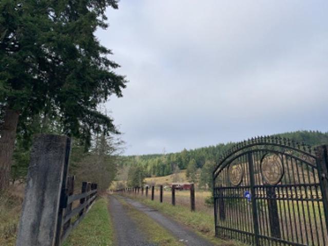 Farm for sale in Chehalis, Washington