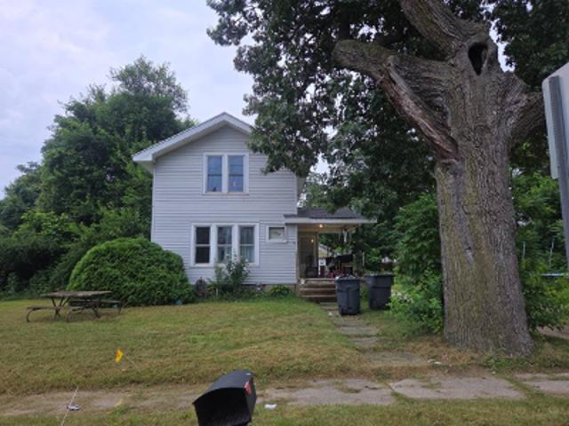House for sale in Dowagiac, Michigan