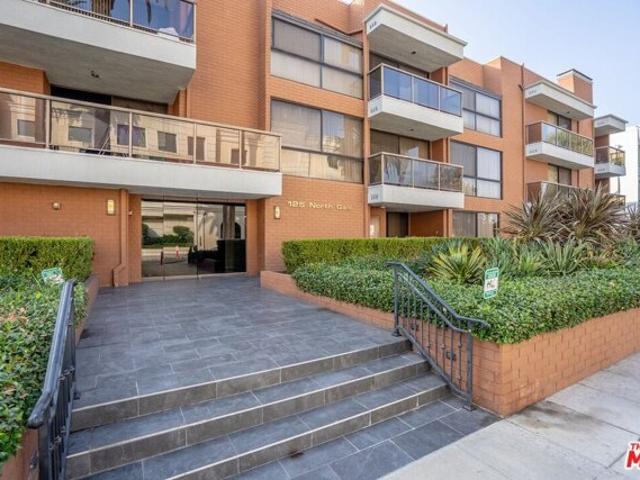 Condo for sale in Beverly Hills, California