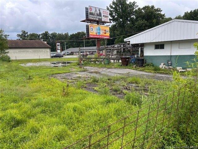 Land for sale in Scottsburg Land for sale in Scottsburg