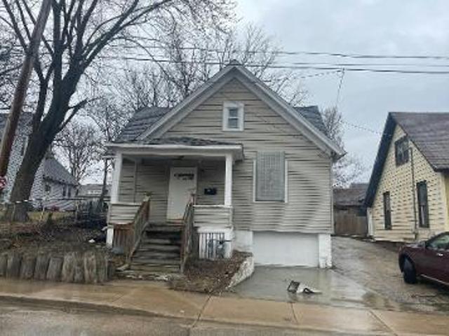 House for sale in Elgin, Illinois
