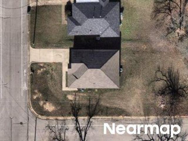 House for sale in Tyler, Smith County