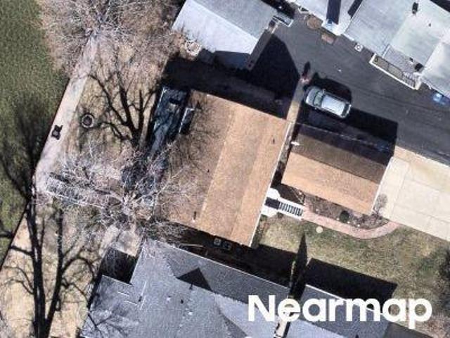 House for sale in Lindenhurst, Illinois