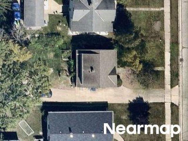 House for sale in Waukesha