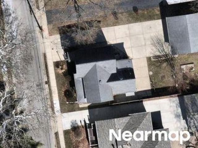 House for sale in Carpentersville, Illinois