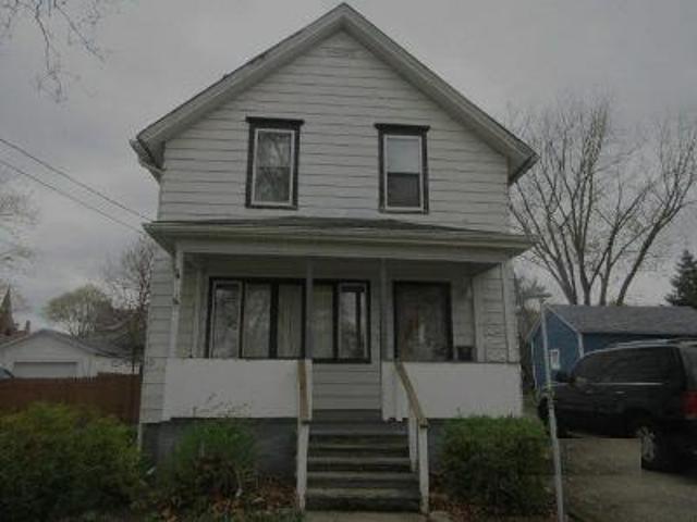 House for sale in Carpentersville House for sale in Carpentersville