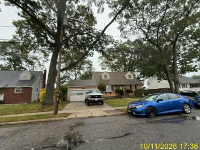 House for sale in Village of Lindenhurst, Town of Babylon