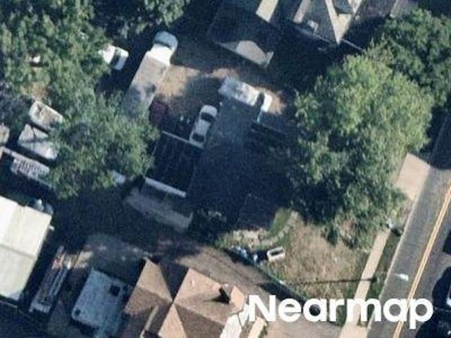 House for sale in Ampere, East Orange