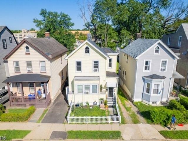 House for sale in East Orange
