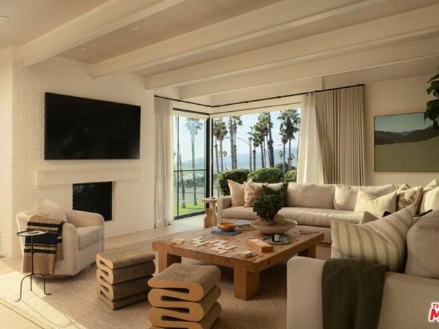 House for sale in Santa Monica, California