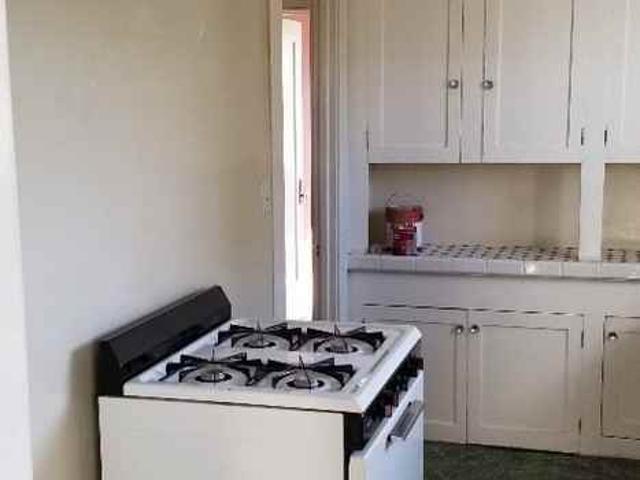 Apartment for rent in Canoga Park, California