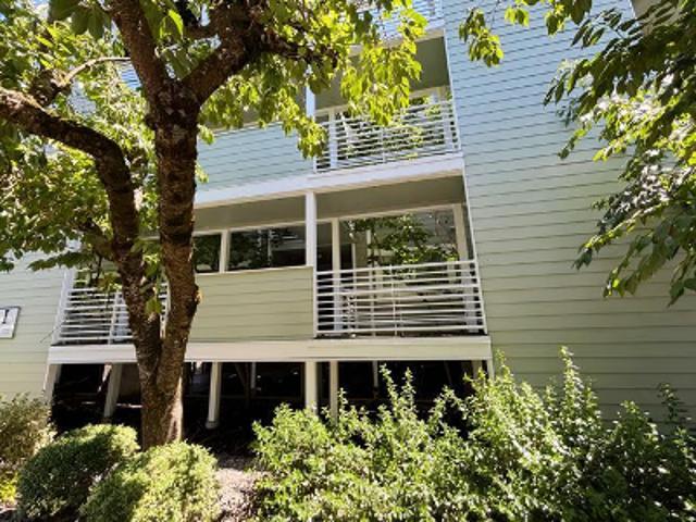 Condo for sale in Oregonia