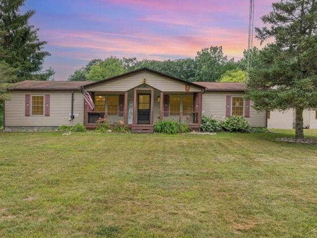 House for sale in Hemlock