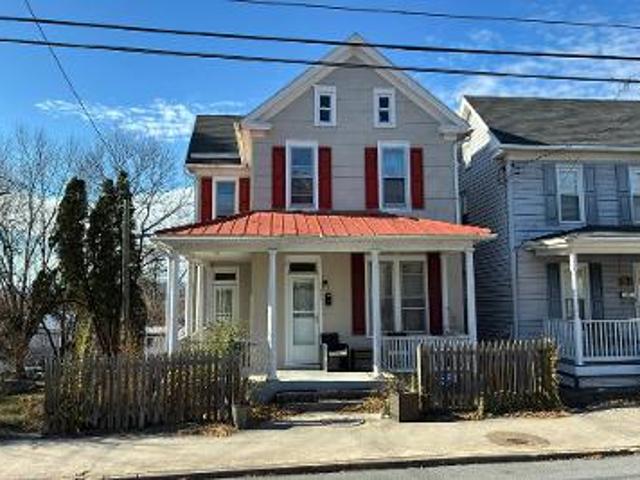 House for sale in Irish Hill, Martinsburg