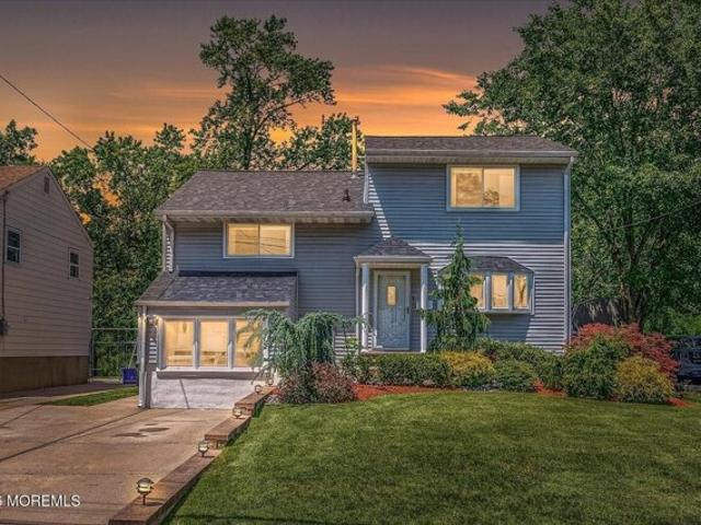 House for sale in Avenel, New Jersey