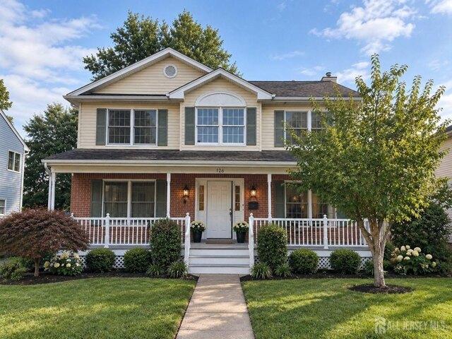 House for sale in Avenel, New Jersey