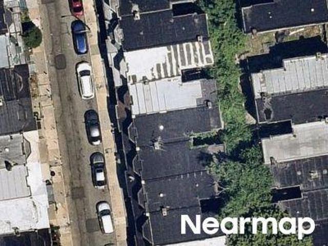 Townhouse for sale in Carroll Park, Philadelphia