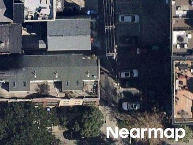 Townhouse for sale in Chicago Park, Illinois