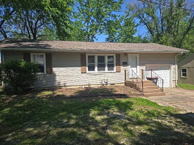 House for sale in Windsor, Missouri