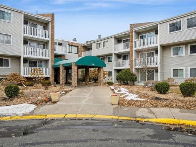 Condo for sale in Fridley