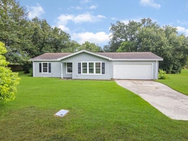 House for sale in Bridge City, Texas