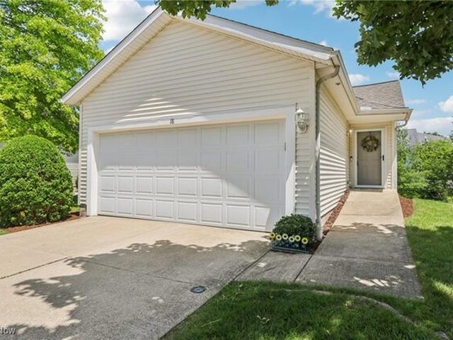 Condo for sale in Medina
