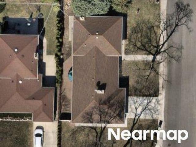 House for sale in Lincolnwood, Illinois