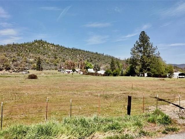 Land for sale in Fort Jones, California