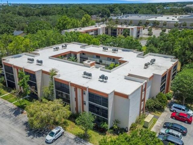 Condo for sale in Lakeland