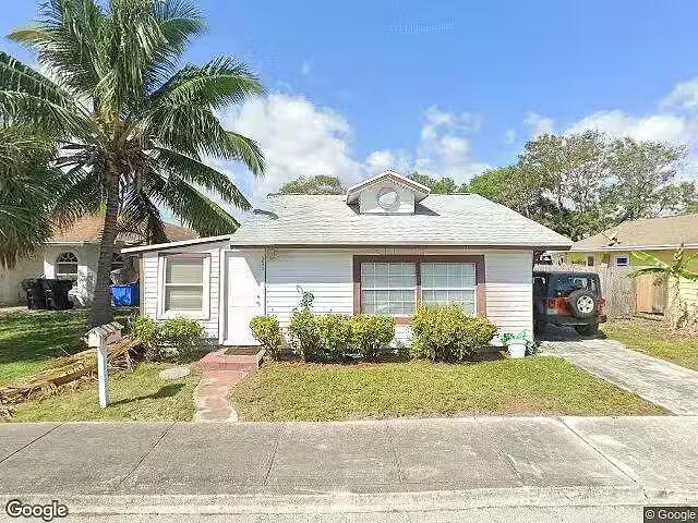 House for rent in Lake Worth
