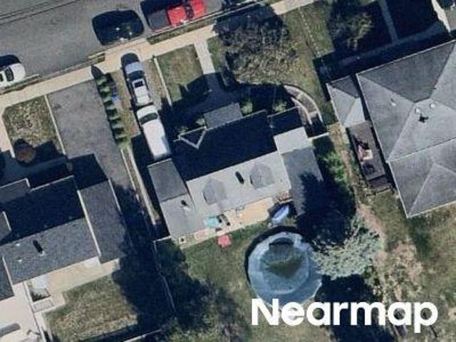 House for sale in Saddle Brook, New Jersey