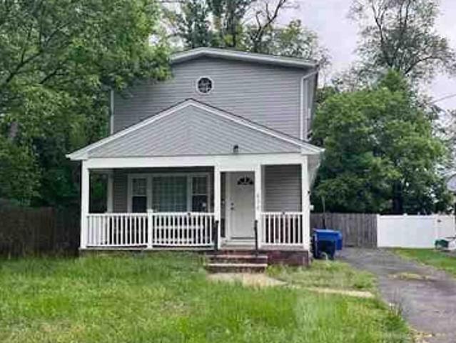 House for sale in Middlesex, New Jersey