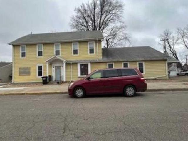 House for sale in Lake Crystal, Minnesota