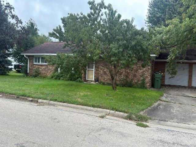House for sale in Cedar, Iowa