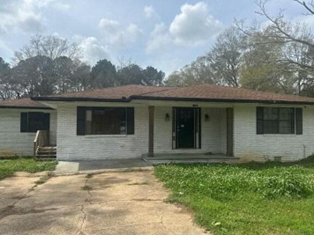 House for sale in Mccomb, Mississippi