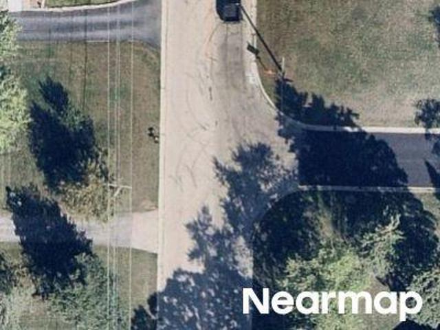 House for sale in Mchenry, Illinois