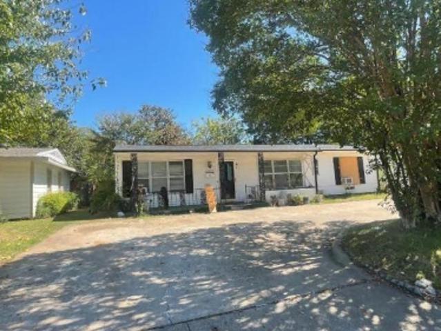 House for sale in Irving, Dallas County